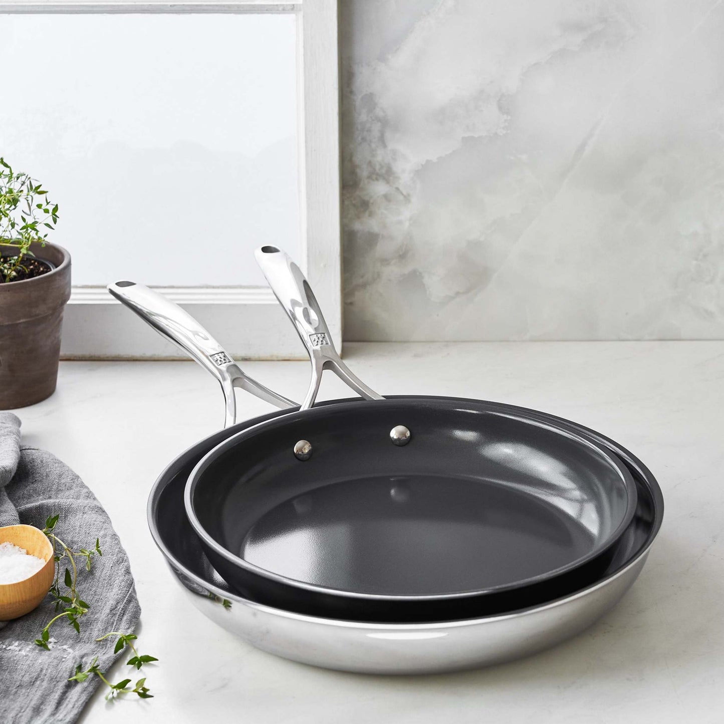 ENERGY PLUS 2PC ULTRA-NONSTICK FRYING PAN SET