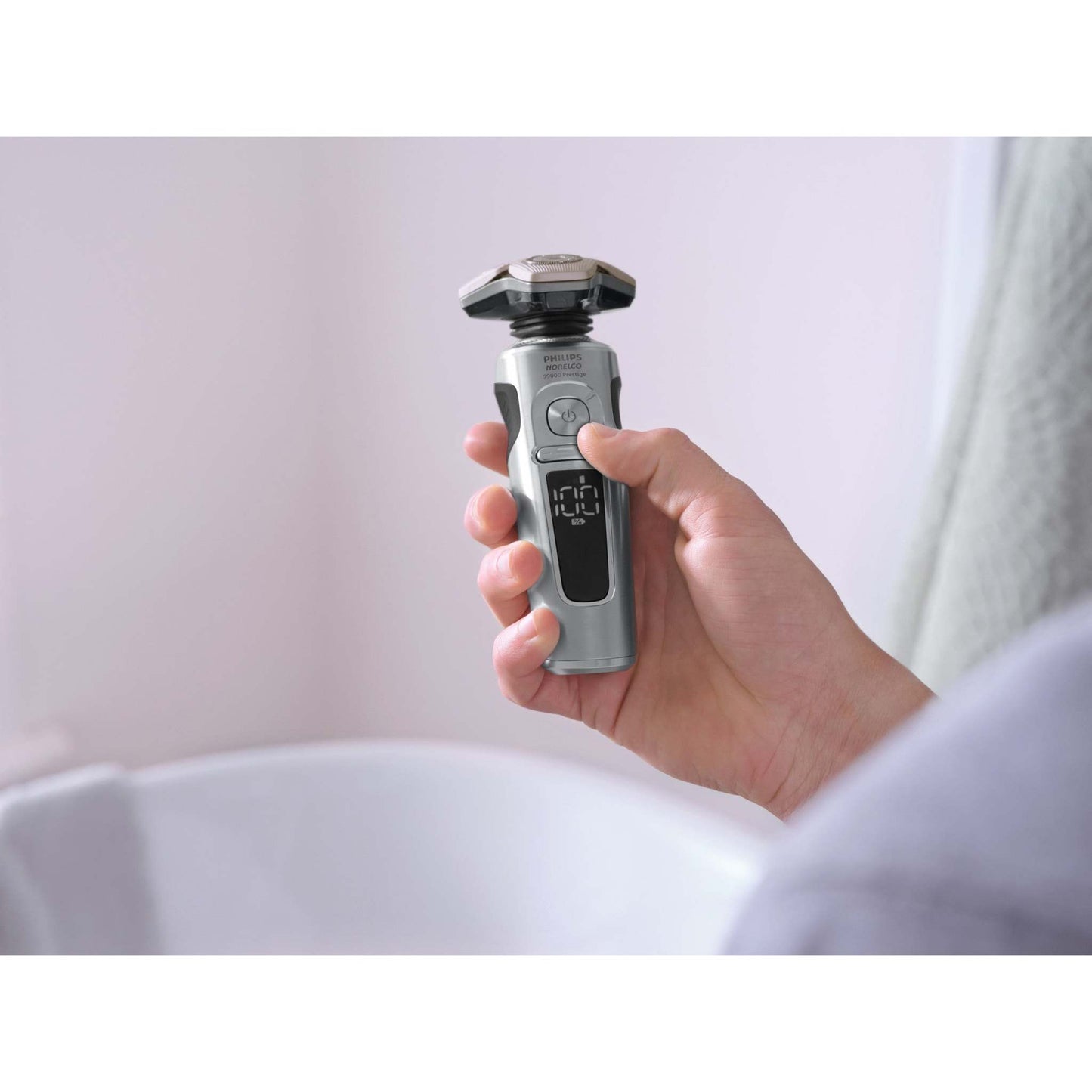 NORELCO S9000 PRESTIGE ELECTRIC SHAVER