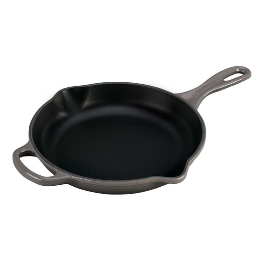 9" SIGNATURE CAST IRON SKILLET OYSTER